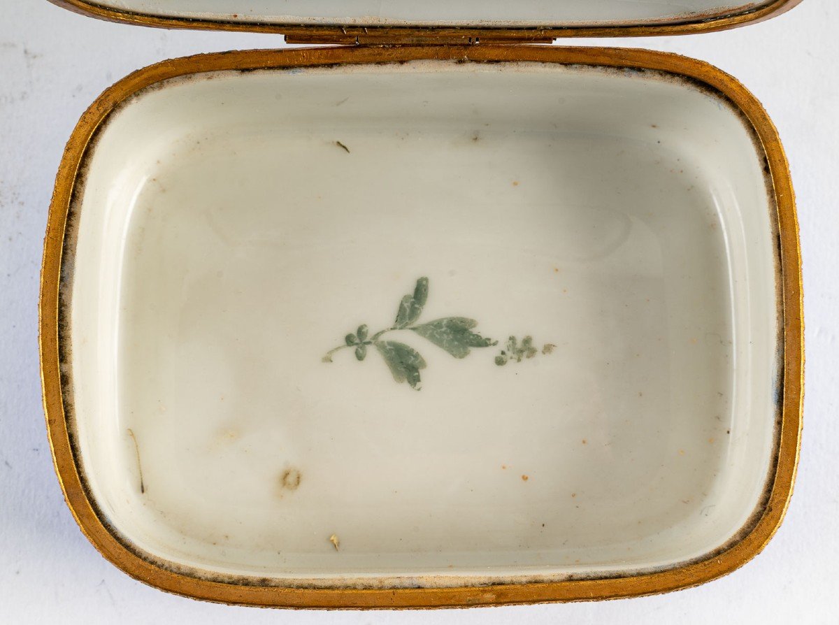 Porcelain Box, End XIX - Beginning XX Century-photo-2