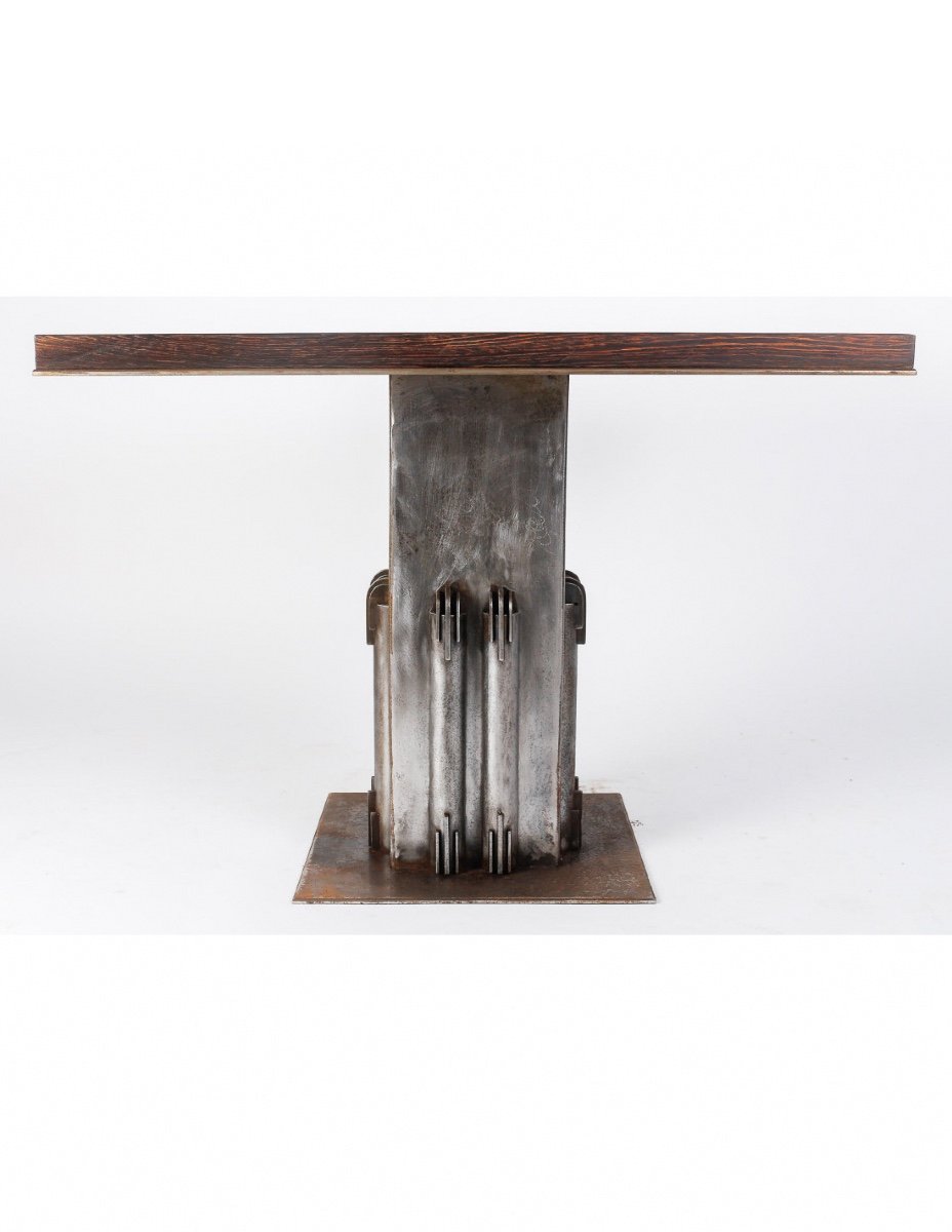Table Basse Ou Bout De Canapé De Style 1940.