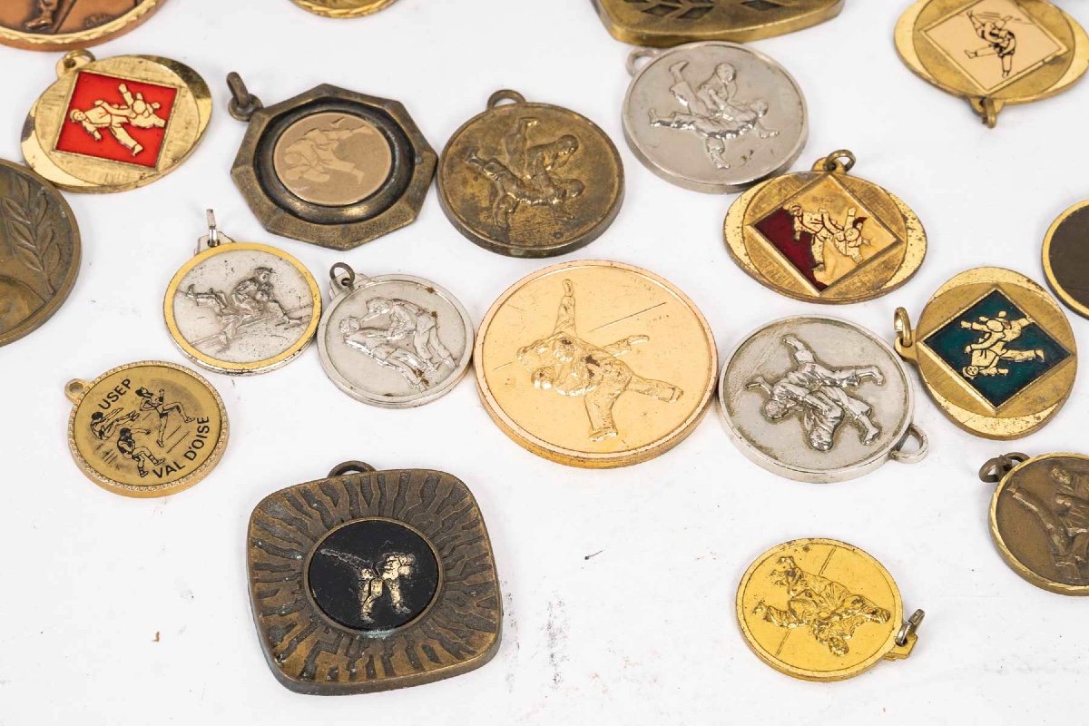 Lot Of 25 Sports Competition Medals, 20th Century.-photo-2
