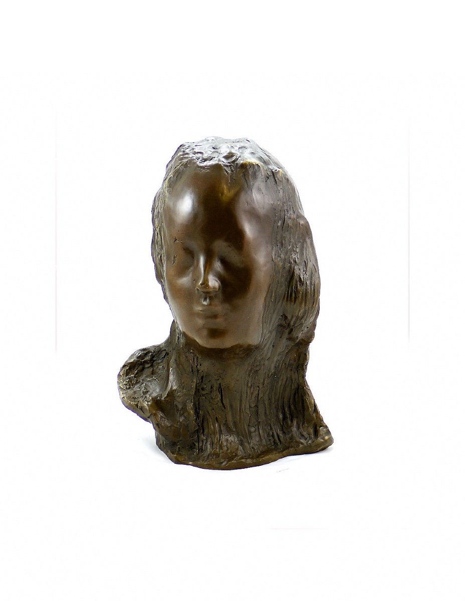 Sculpture Of A Female Bust In Patinated Bronze, Contemporary Art, 21st Century.-photo-4