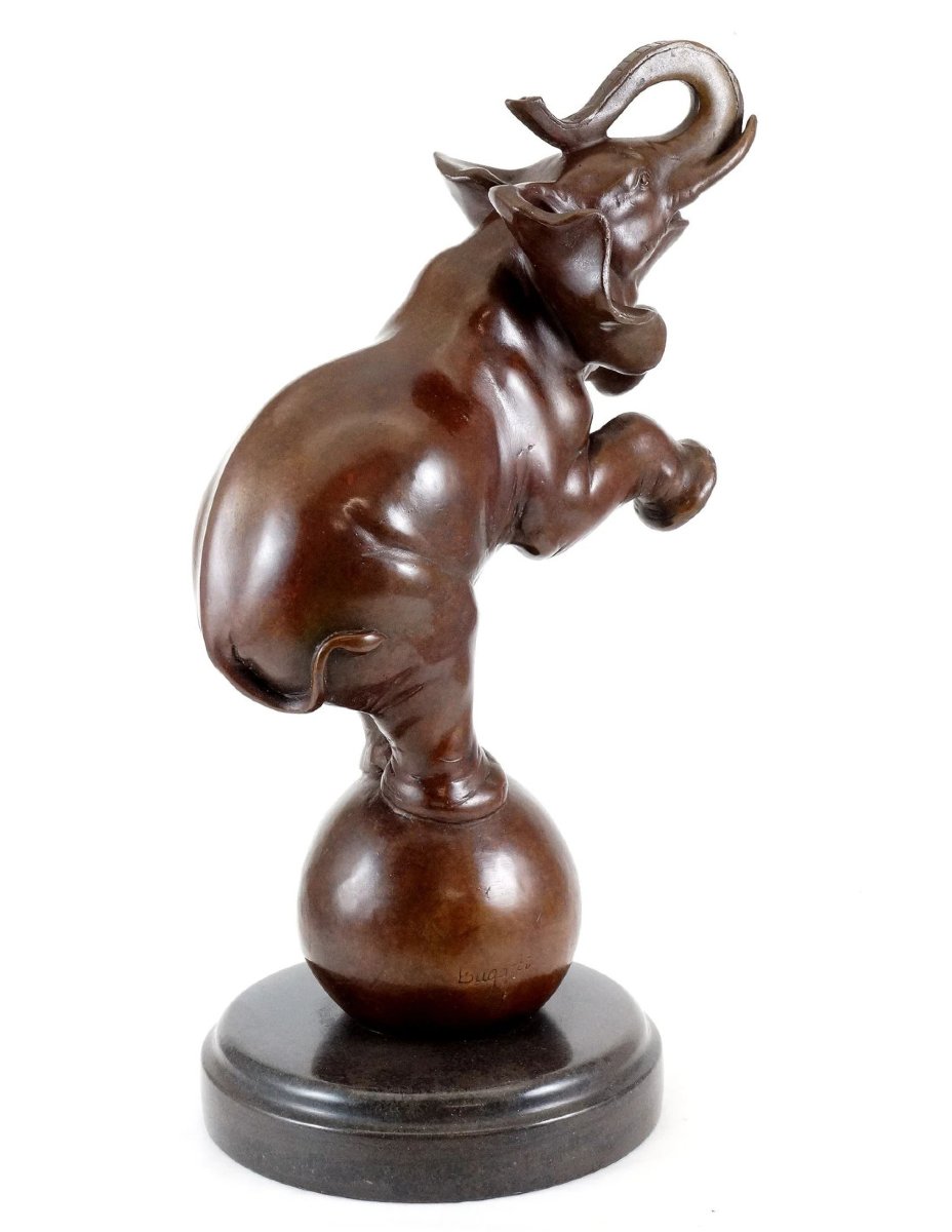 Sculpture Animalière en Bronze de Rembrandt Bugatti, Éléphant sur Balle-photo-3