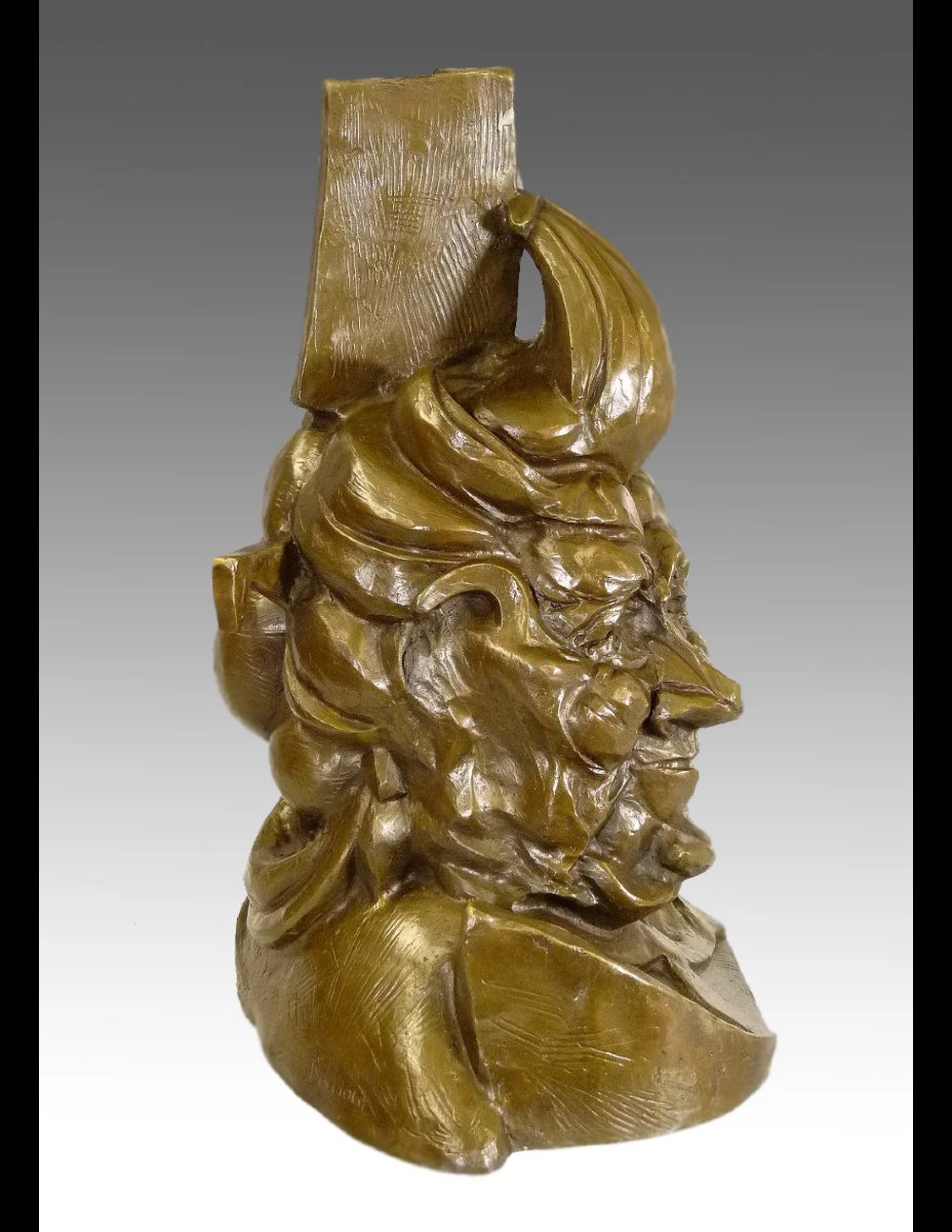 Sculpture en bronze, reproduction de l'artiste Umberto Boccioni, “Antigraceful” (1913)-photo-3