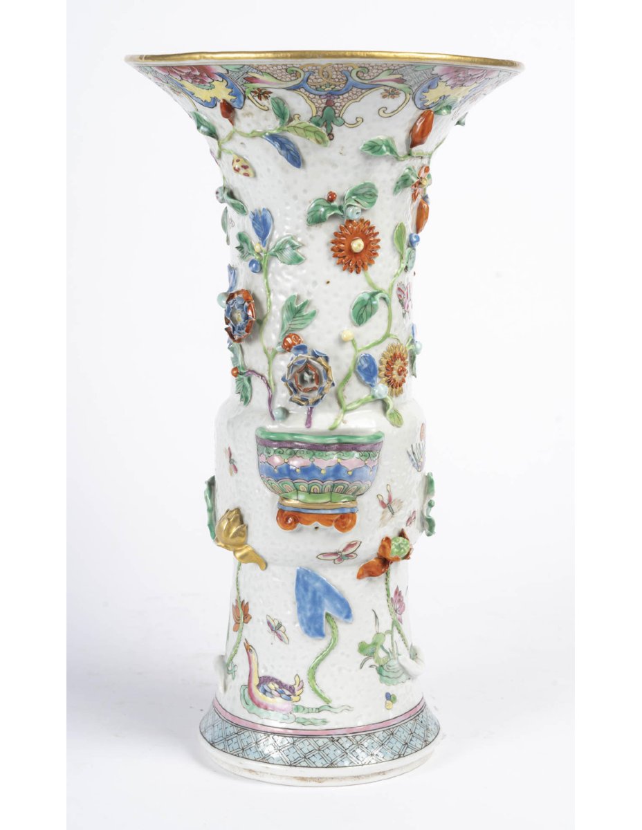 A Chinese-style Vase Made Of Glazed Porcelain.-photo-2