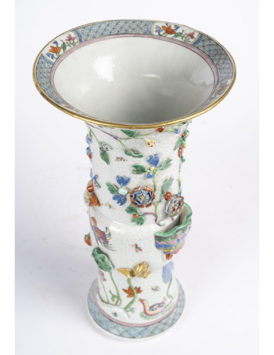 A Chinese-style Vase Made Of Glazed Porcelain.-photo-5