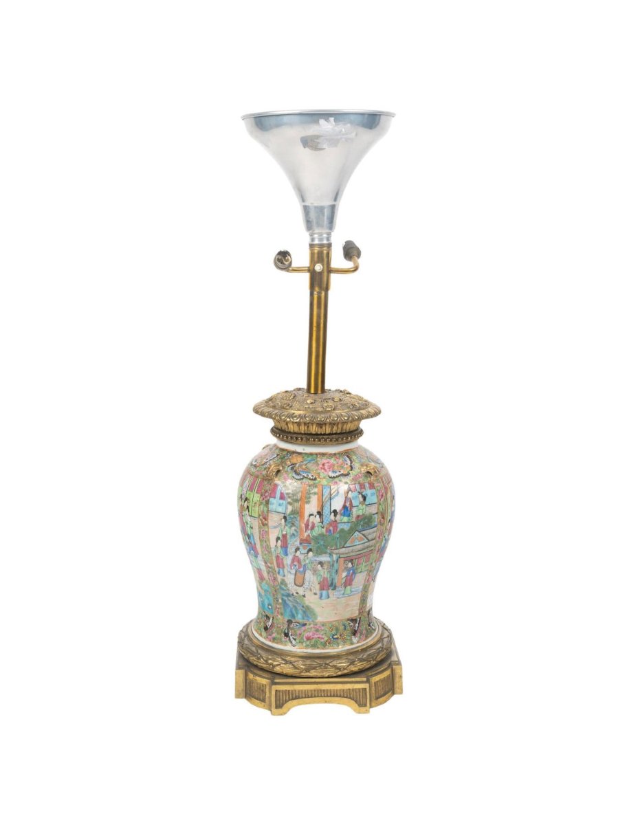 Importante lampe de table en porcelaine de Satsuma et bronze doré, XIXème siècle.