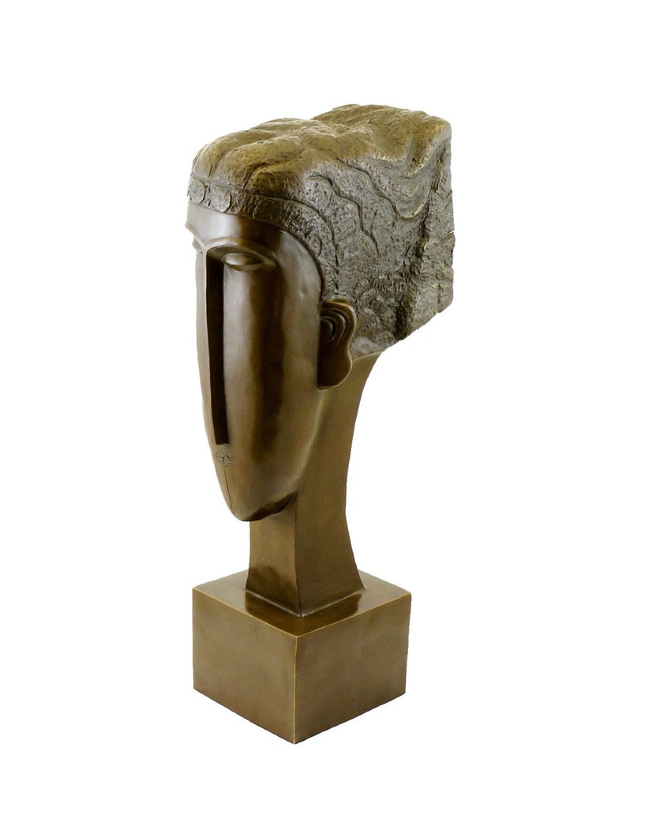 Sculpture Art Déco en bronze à patine brune représentant une tête de femme