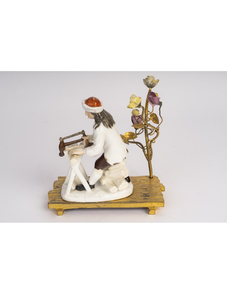 Sculpture en porcelaine de Meissen, représentant un paysan Russe, XVIIIème siècle.-photo-4