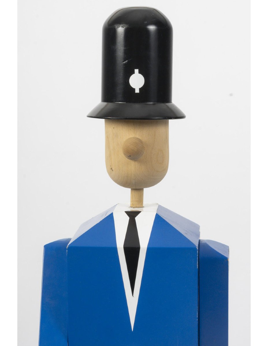 Painted Wooden Sculpture Depicting A Bobby, With A Base, Arms, And A Movable Head, 20th Century.-photo-2