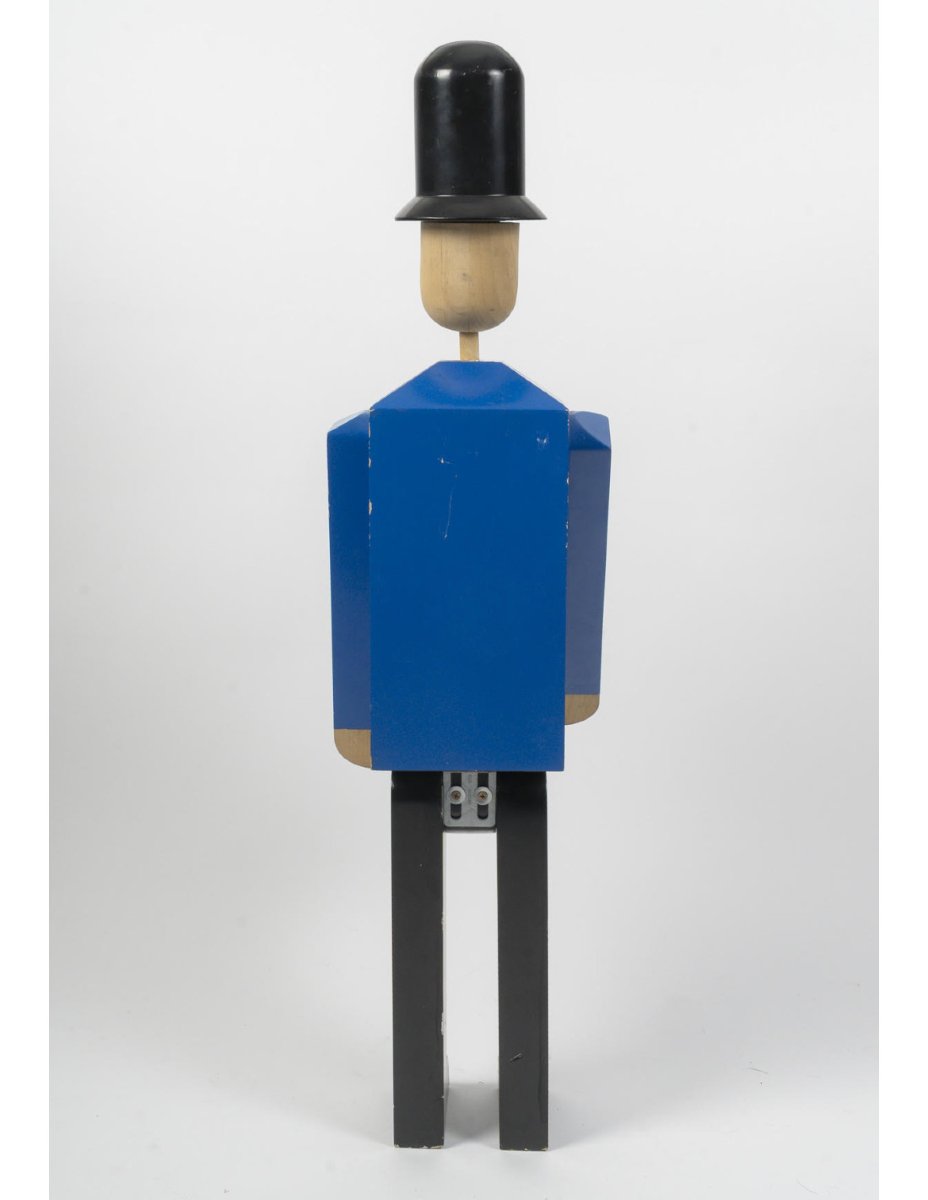 Painted Wooden Sculpture Depicting A Bobby, With A Base, Arms, And A Movable Head, 20th Century.-photo-1