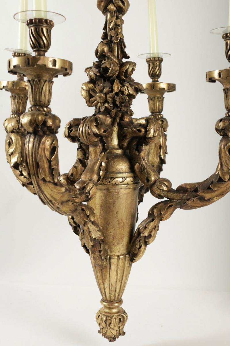 Chandelier In Hand Carved Gold Gilt Wood From The 19th Century. Originally Used With Candles. -photo-2