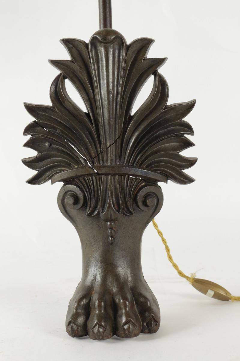 Antique Bathtub Lions Claw Foot Changed Into A Lamp. 19th Century. -photo-2