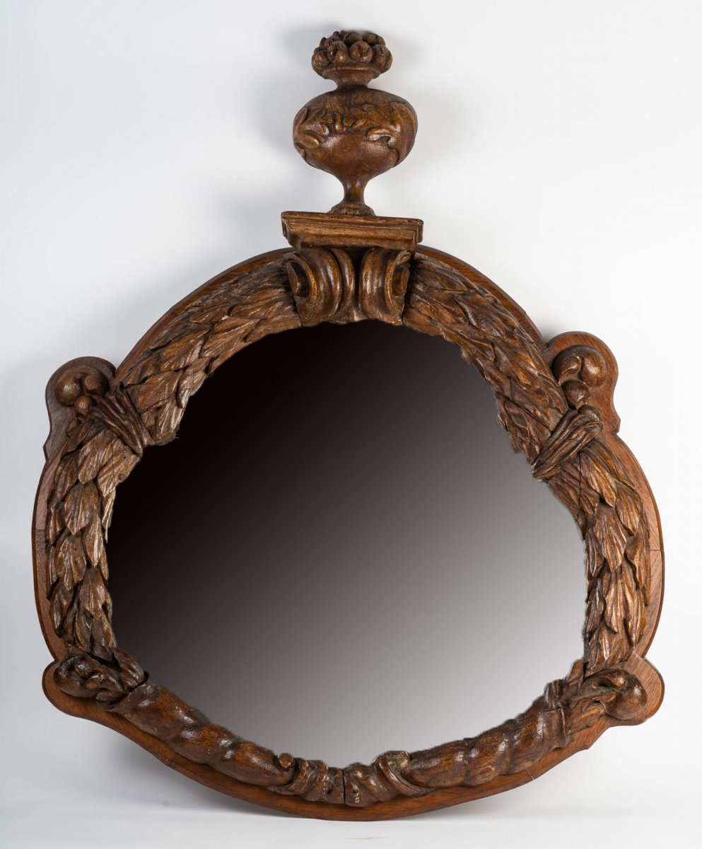  Important Carved Walnut Mirror -photo-2