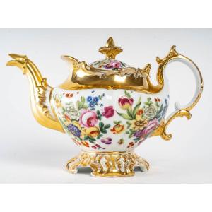 Paris Porcelain Teapot, XIXth Century