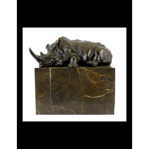 Statue, sculpture en bronze d'un Rhinocéros, socle en marbre