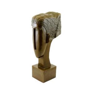 Sculpture Art Déco en bronze à patine brune représentant une tête de femme