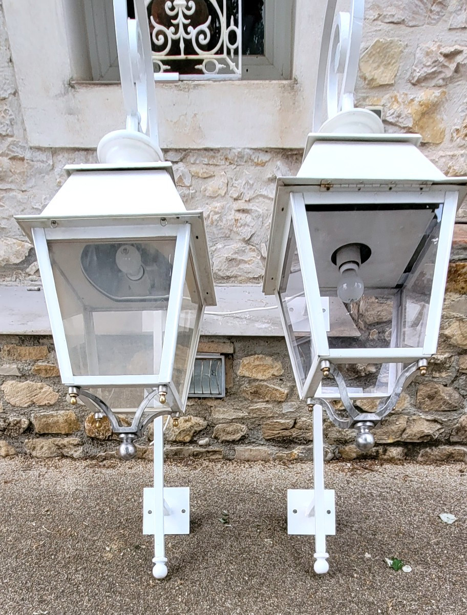 Pair Of Wall Lanterns-photo-3