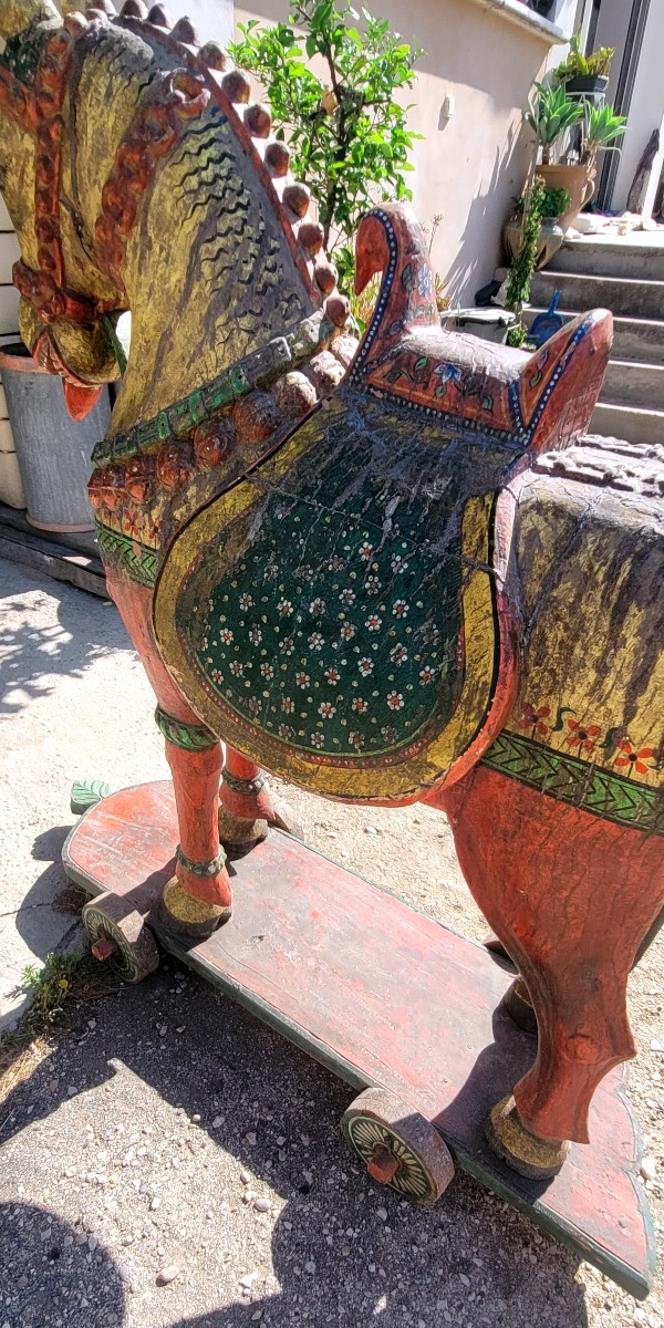 Grand cheval en bois sculpté-photo-4