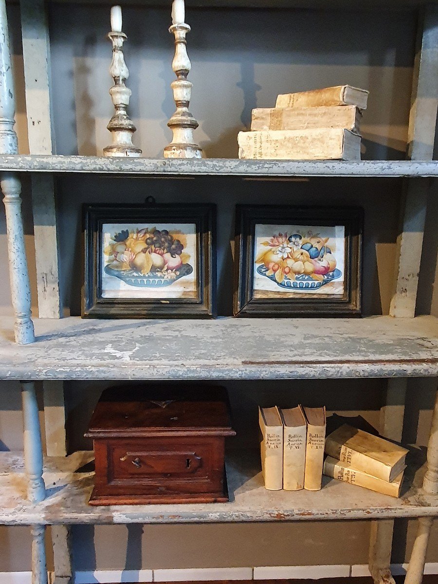 4-storey Painted Wooden Shop -photo-4