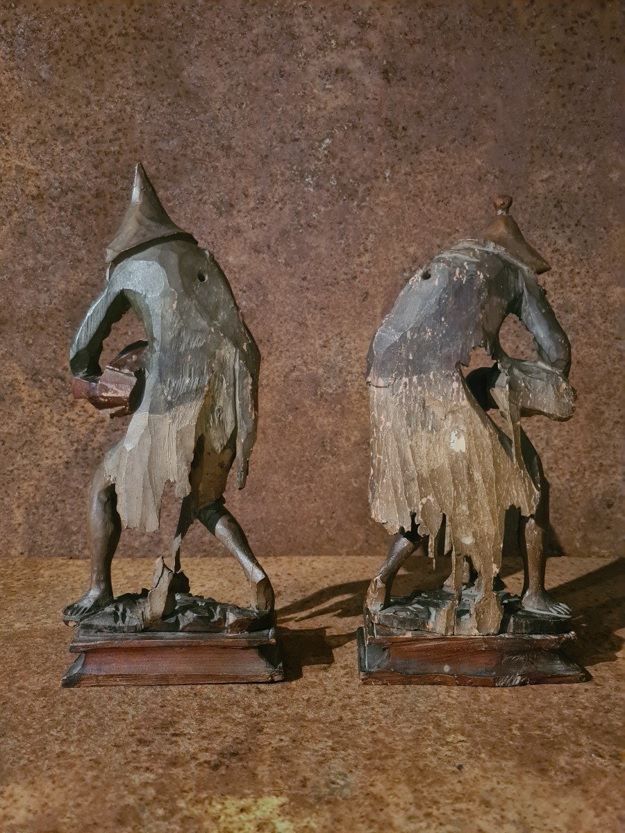 Paire De Sculptures En Bois Représentant Deux Sorsières-photo-2