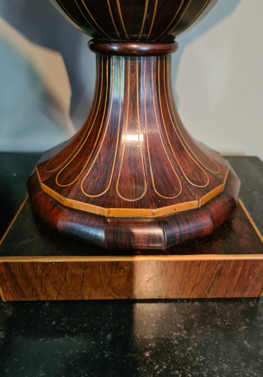 Paire de vases Médicis en bois de violet Piémont-photo-1