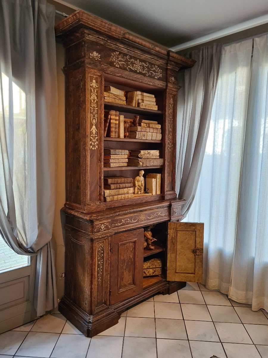 Painted Lacquered Wood Bookcase. Toscany, 18th Century -photo-2