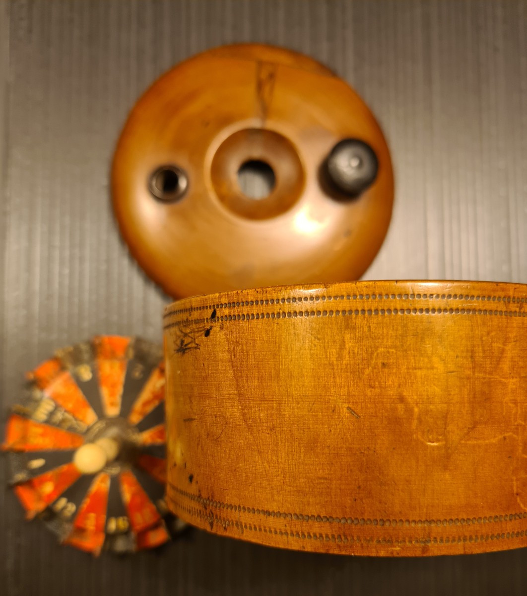 Rare 19th Century Boxwood Travel Roulette-photo-1