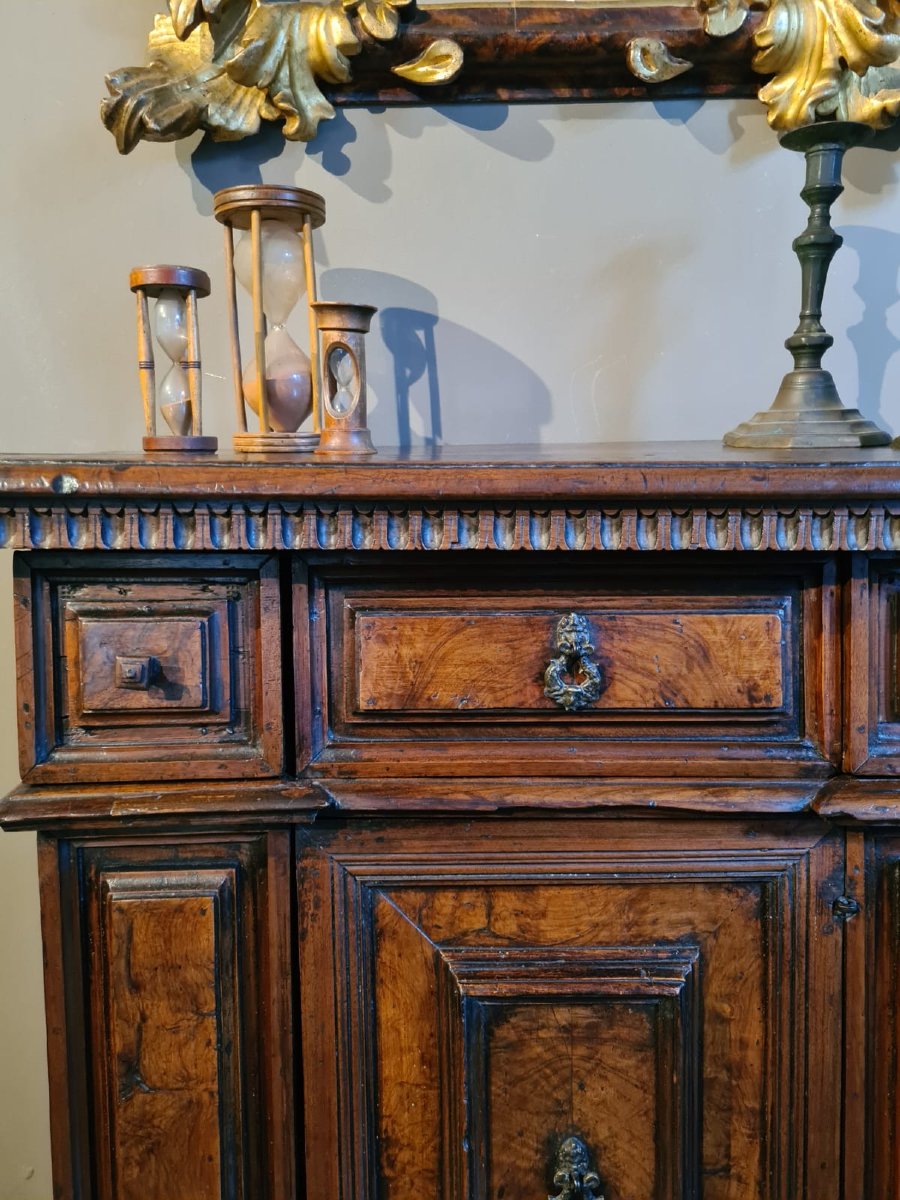 Walnut Kneeler, Lombardy-photo-3