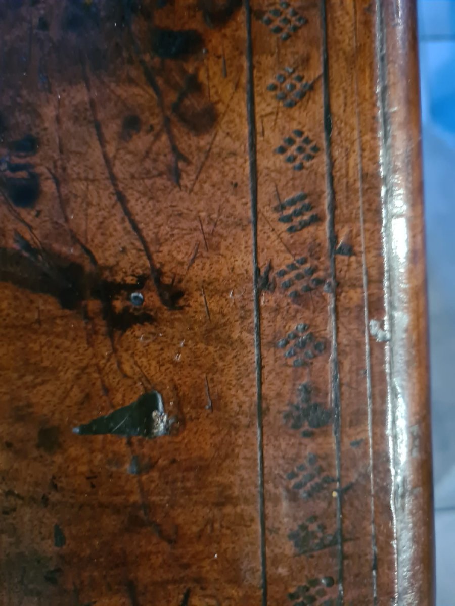 Walnut Kneeler, Lombardy-photo-2