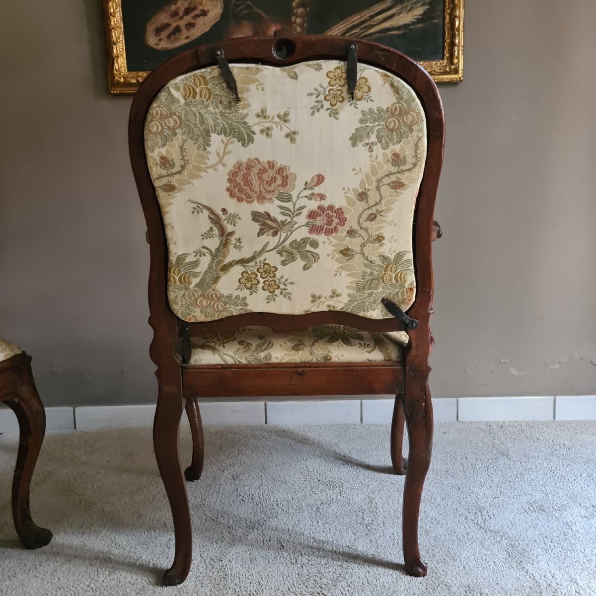 Paire de fauteuils en noyer-photo-5