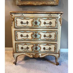 Commode italienne, partiellement dorée et peinte, Milan, vers 1760-1770