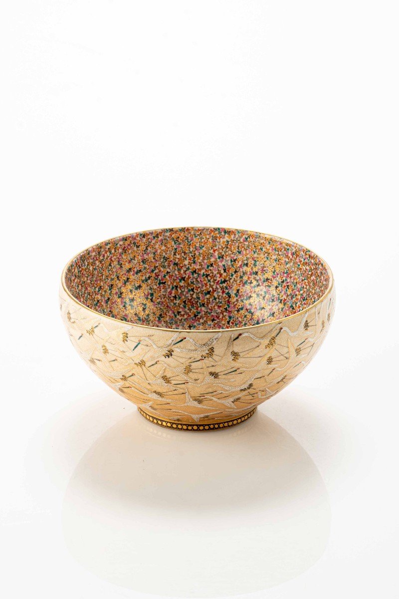 Satsuma Ceramic Bowl Adorned With Relief Glazes And Gold Details -photo-3