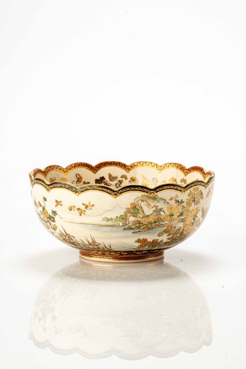 A Satsuma Ceramic Lobed Bowl-photo-2