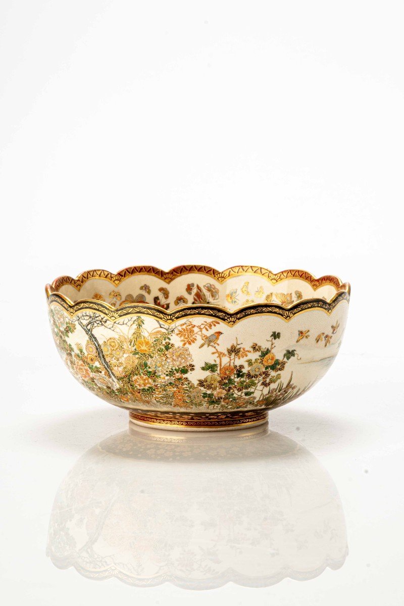 A Satsuma Ceramic Lobed Bowl-photo-3
