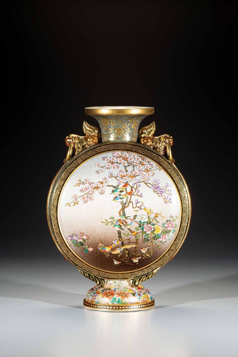 A Satsuma Moonflask Vase Decorated With Naturalistic Motifs, Signed Koshida And Zuizan-photo-2