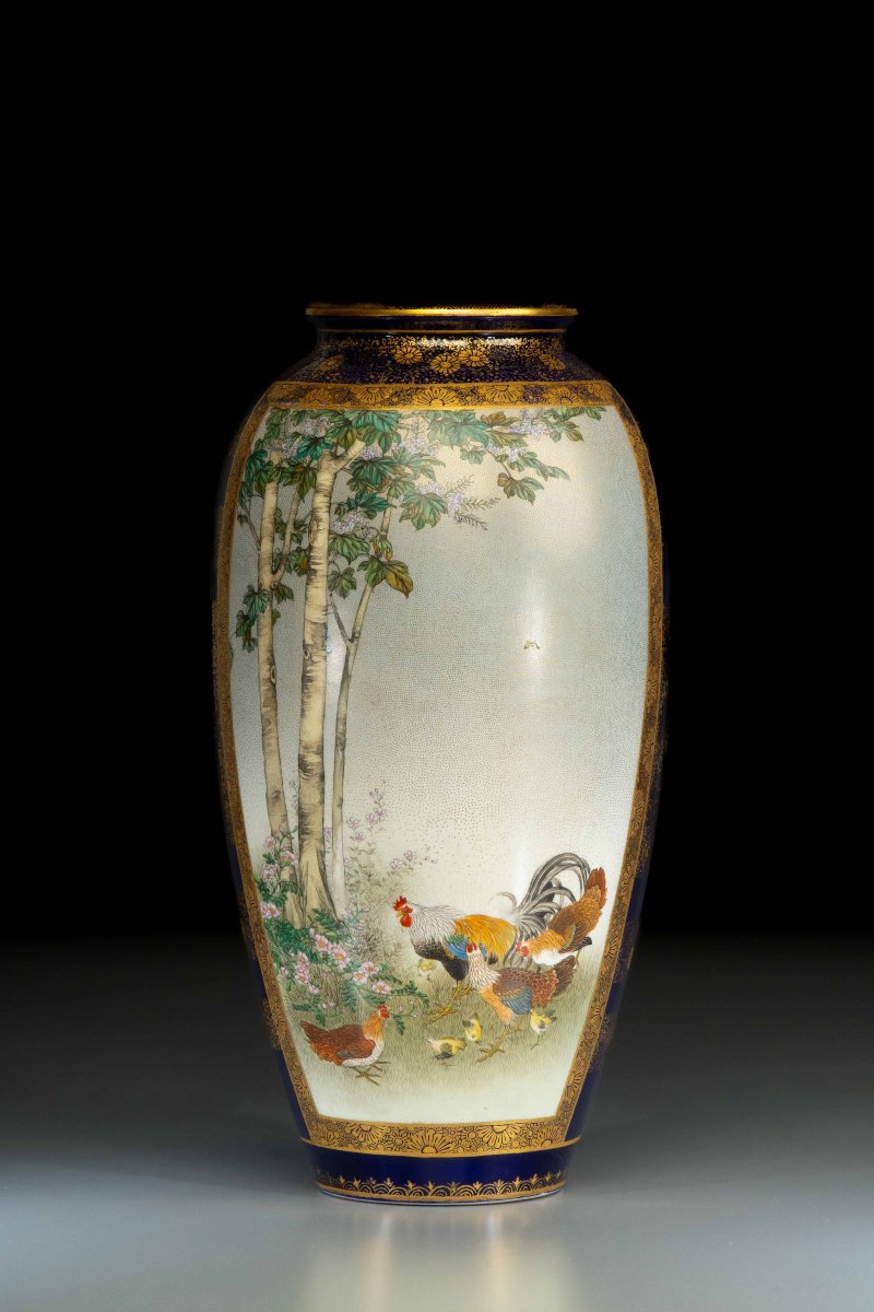 A Satsuma Vase Depicting A Daily Life Scene, Signed Kinkozan-photo-2