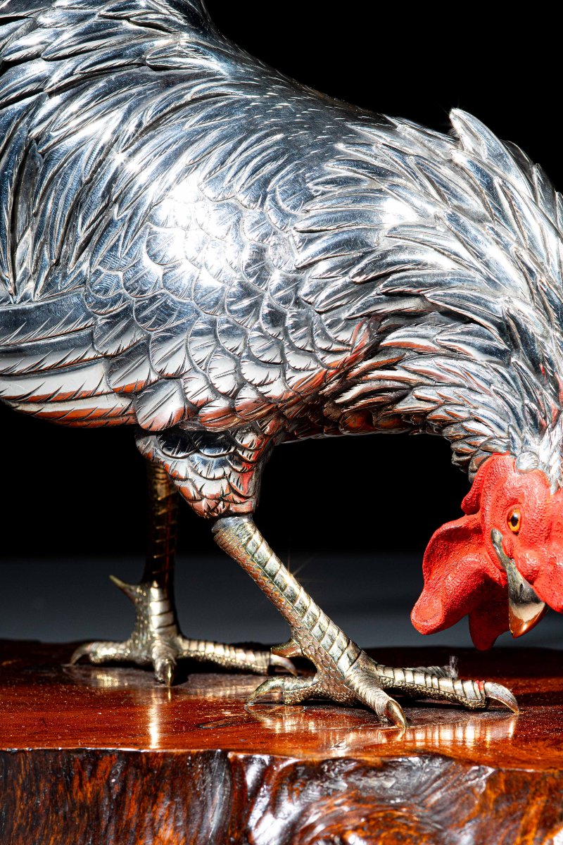 A Silvered Bronze Okimono Depicting A Rooster Signed Yoshiaki-photo-3