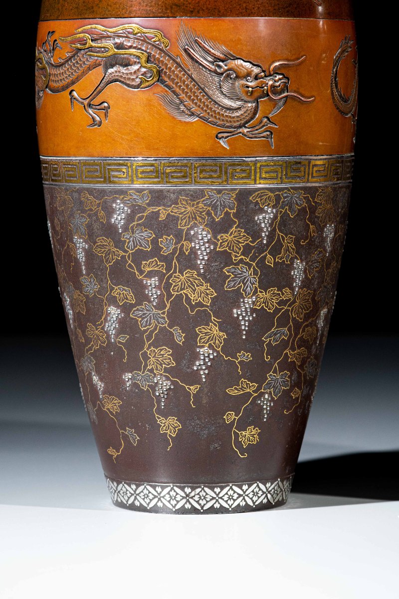 Paire de vases en fer et bronze signés Hamada Sei-photo-1