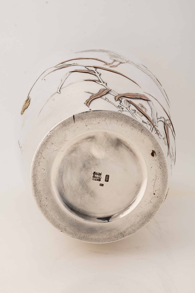 An Imperial Silver Vase With Egrets In Flight Signed Shoshu Sai For Miyamoto Company-photo-5
