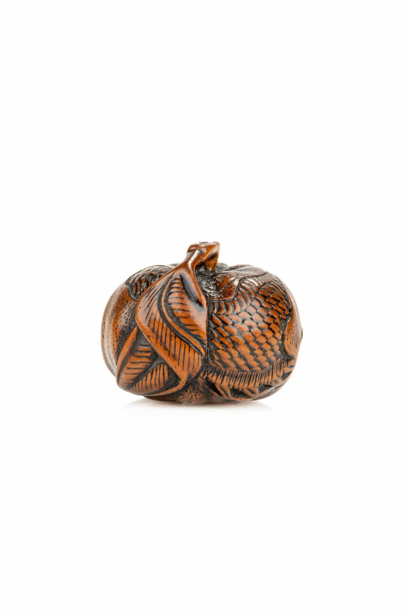 A Boxwood Netsuke Depicting A Mandarin With An Engraved Dragon, Signed Tomomitsu-photo-1
