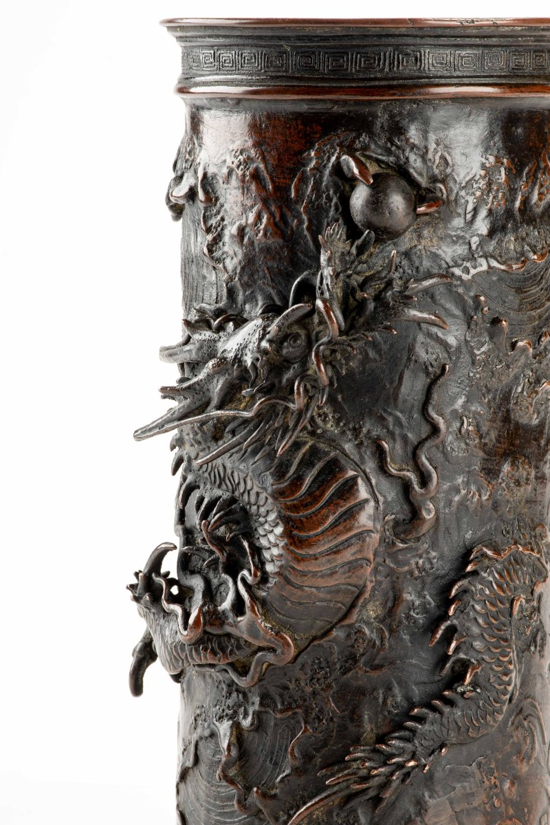A Bronze Vase Depicting A Ryū Dragon In Relief Among Swirling Waves-photo-4