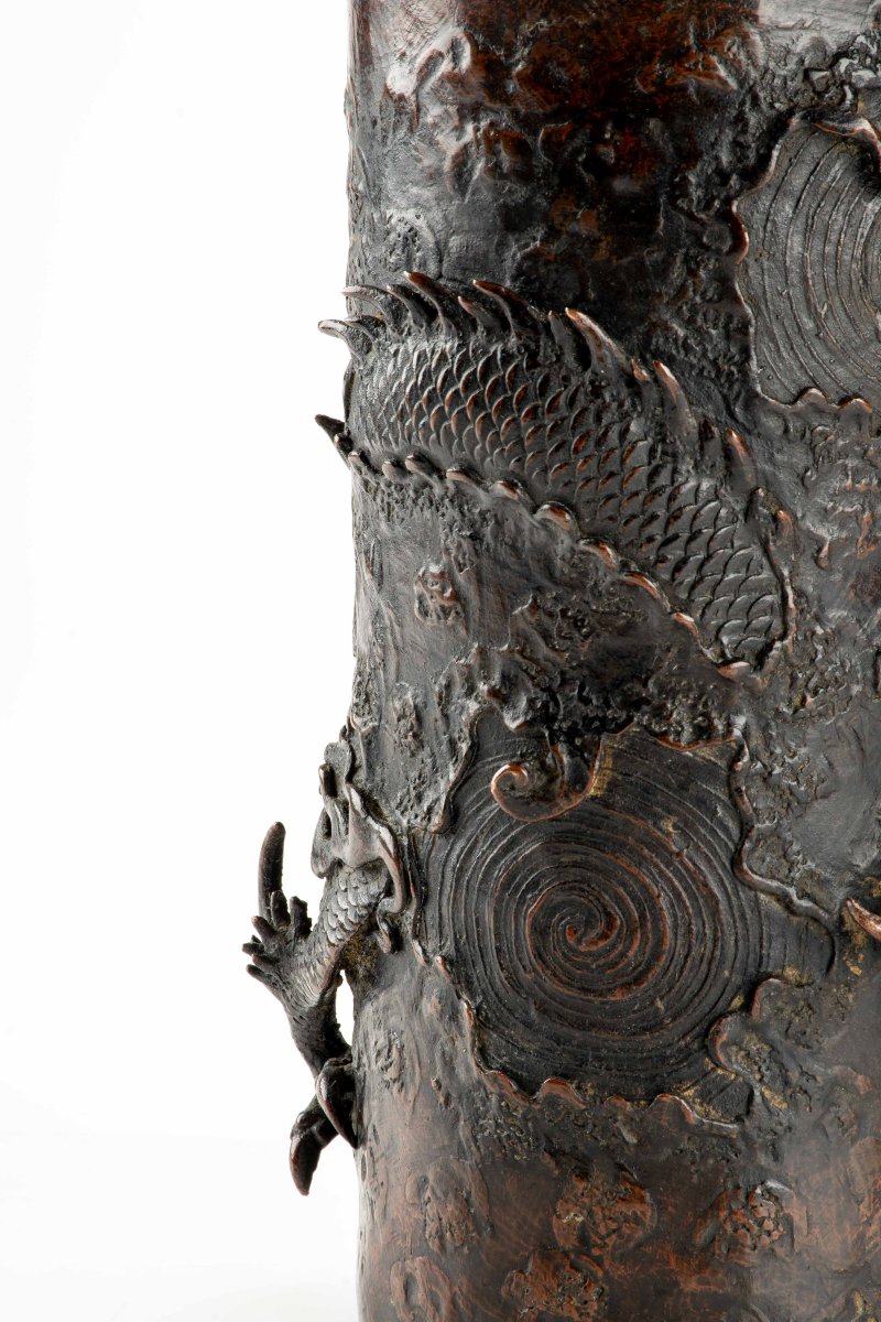 A Bronze Vase Depicting A Ryū Dragon In Relief Among Swirling Waves-photo-2