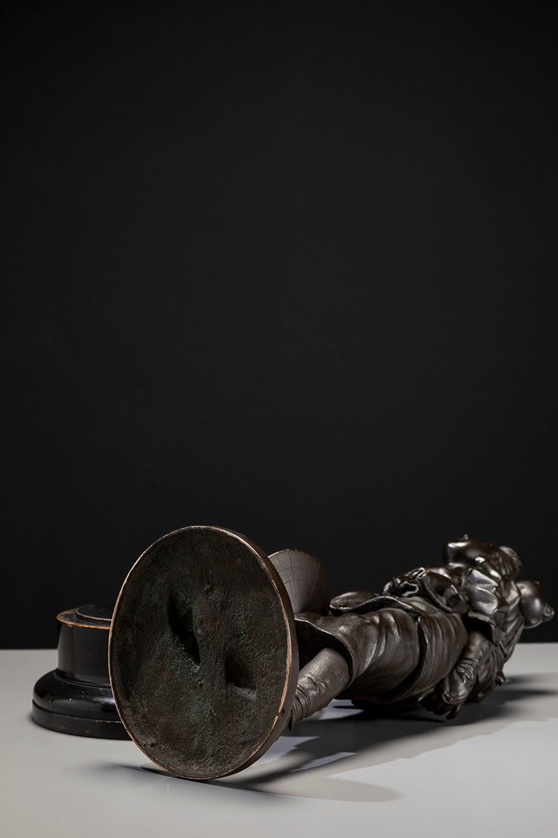 Sculpture en bronze de l’École de Tokyo représentant une jeune mère avec enfant-photo-7