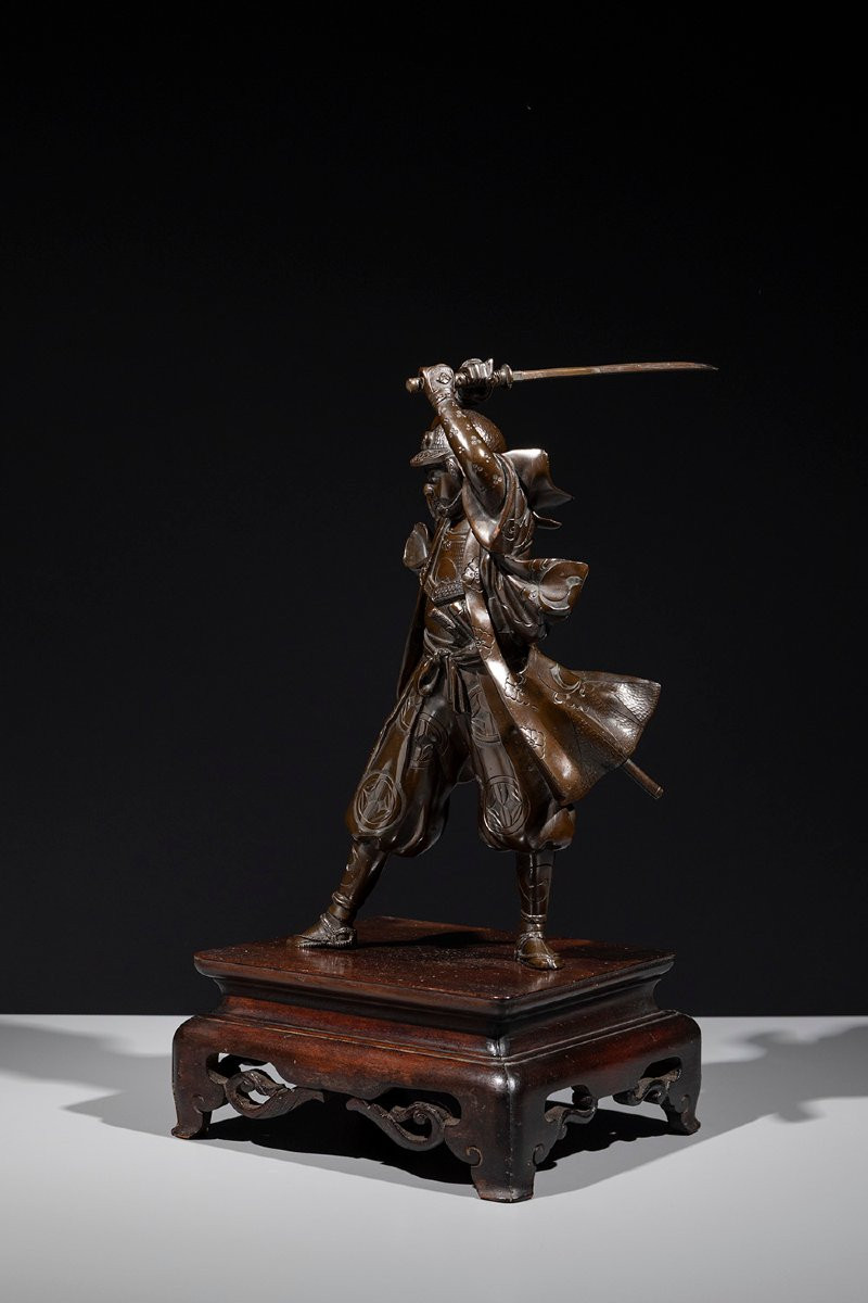 A Bronze Okimono Depicting A Samurai With A Drawn Katana, Signed Yoshimitsu-photo-3