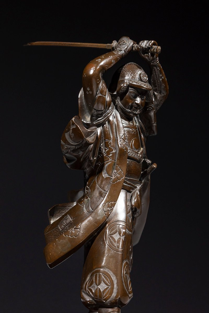 A Bronze Okimono Depicting A Samurai With A Drawn Katana, Signed Yoshimitsu-photo-4