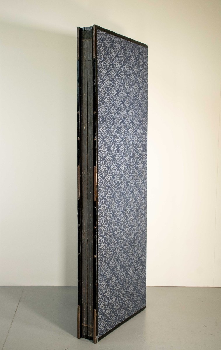 A Six-panel Folding Screen Of Symbolic Animals And Peonies-photo-4