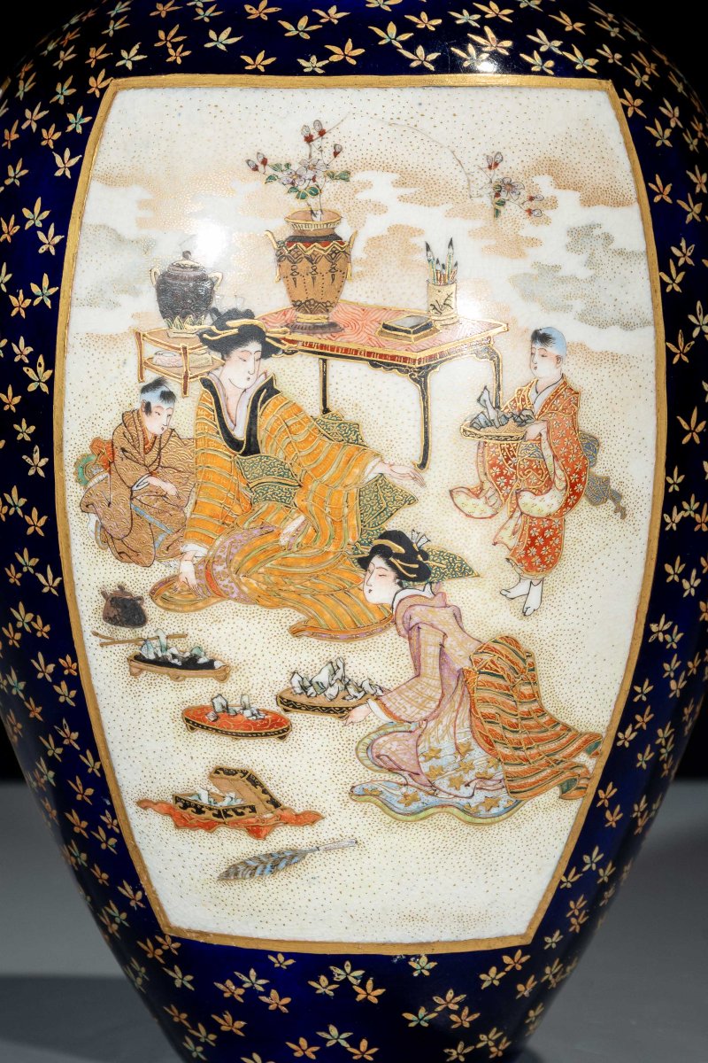 A Satsuma Vase With Courtly Scenes On A Cobalt-blue Ground-photo-4