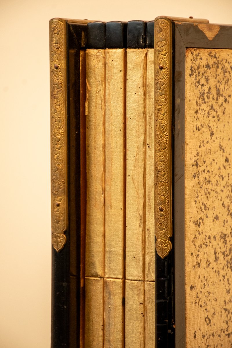 Paravent à six panneaux peint sur soie représentant un jardin printanier-photo-7