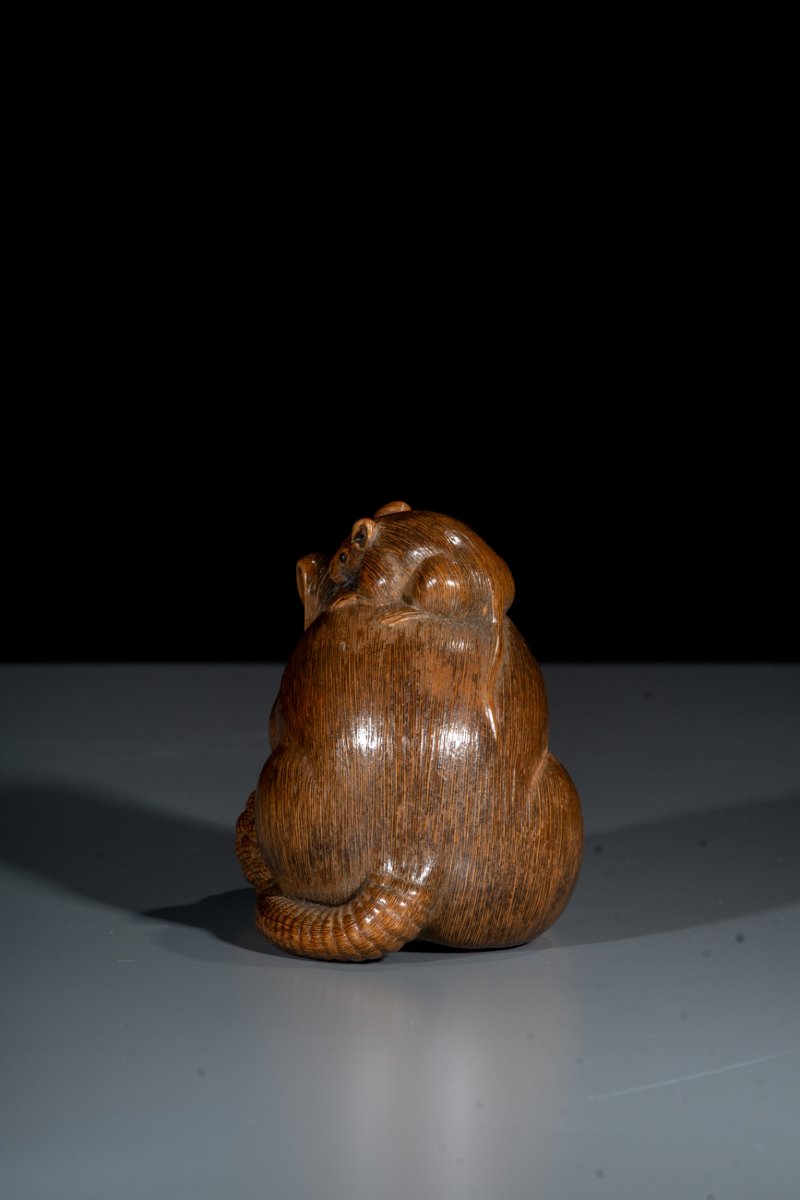A Boxwood Okimono With Two Mice And A Millet Ear, Signed Ikko-photo-2