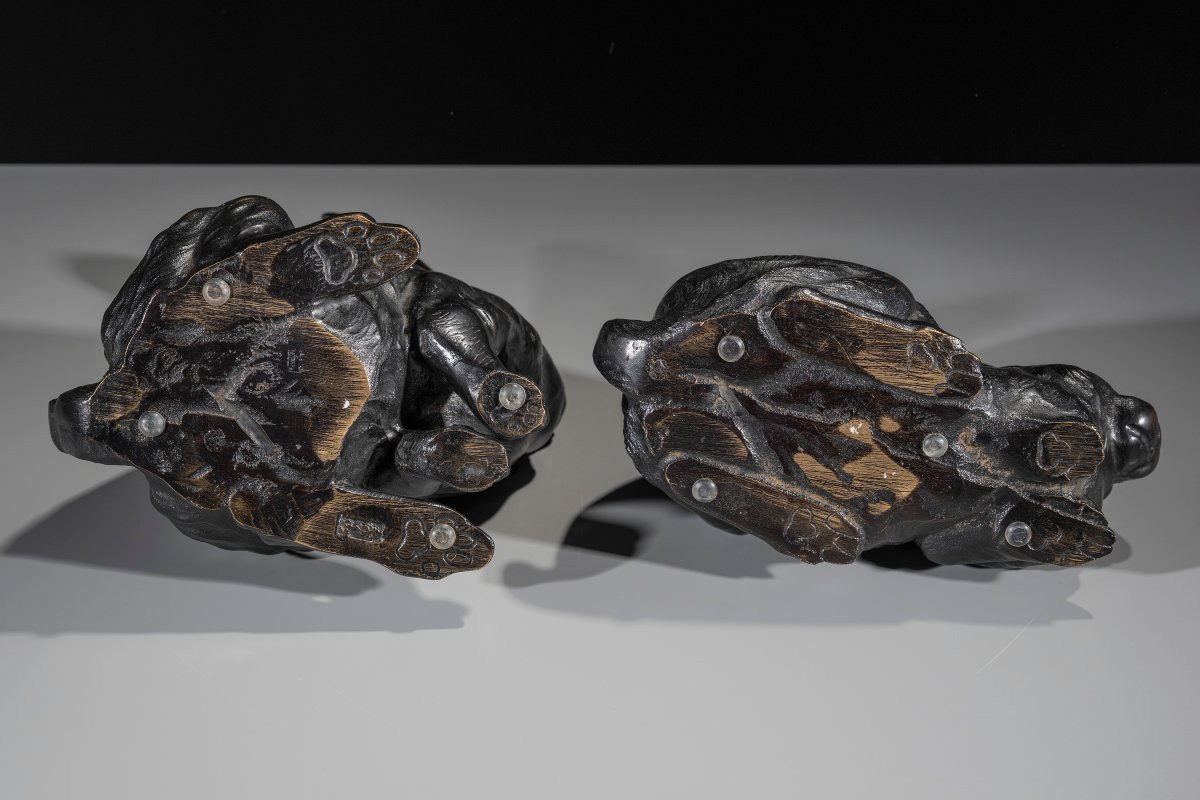 Paire de lapins en bronze à patine sombre, signée Juzan-photo-4