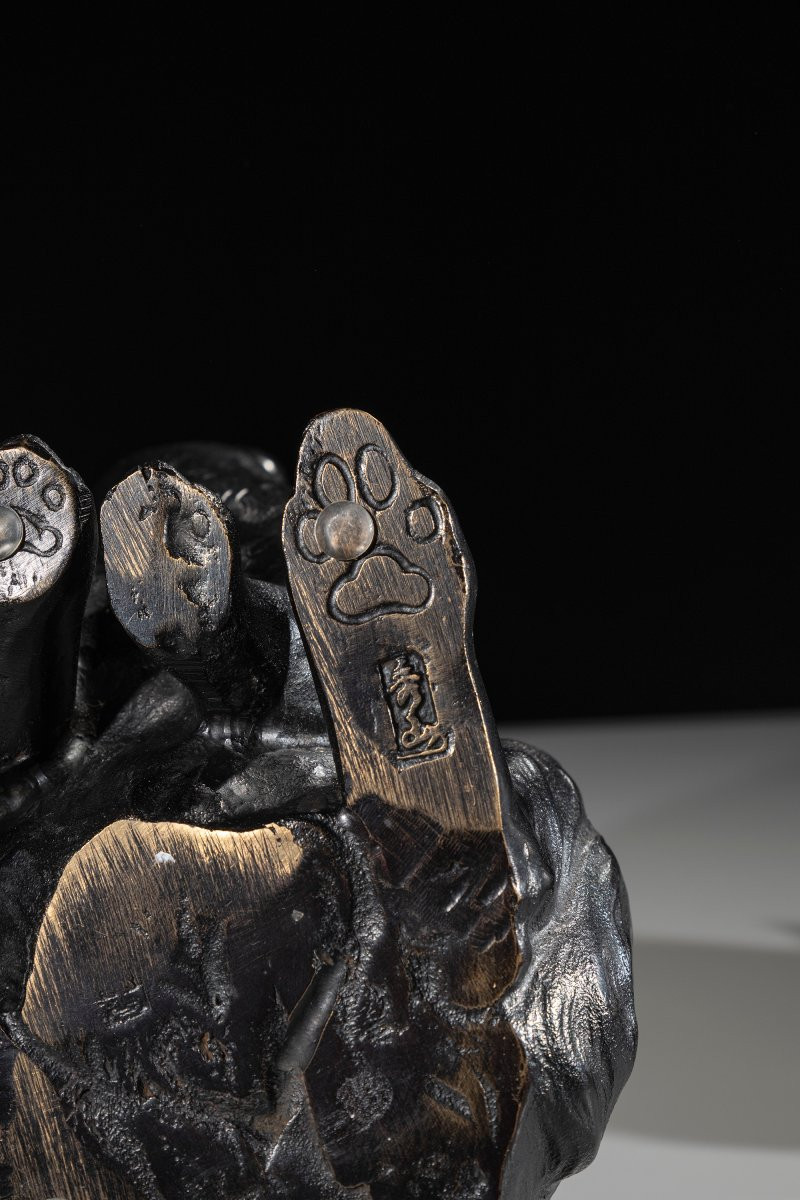 Paire de lapins en bronze à patine sombre, signée Juzan-photo-5